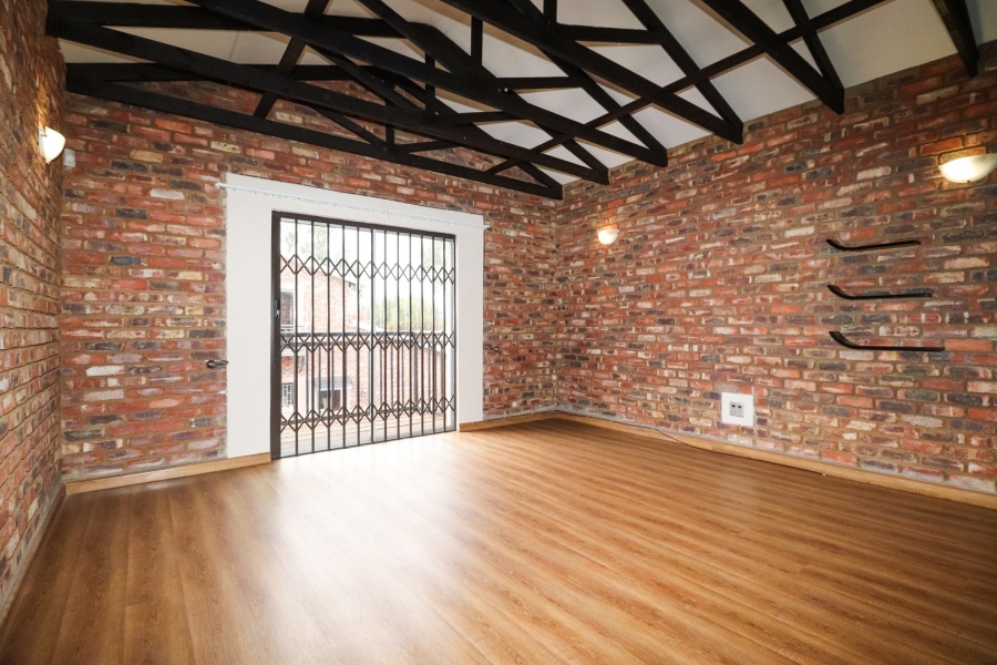 To Let 3 Bedroom Property for Rent in Flamwood North West